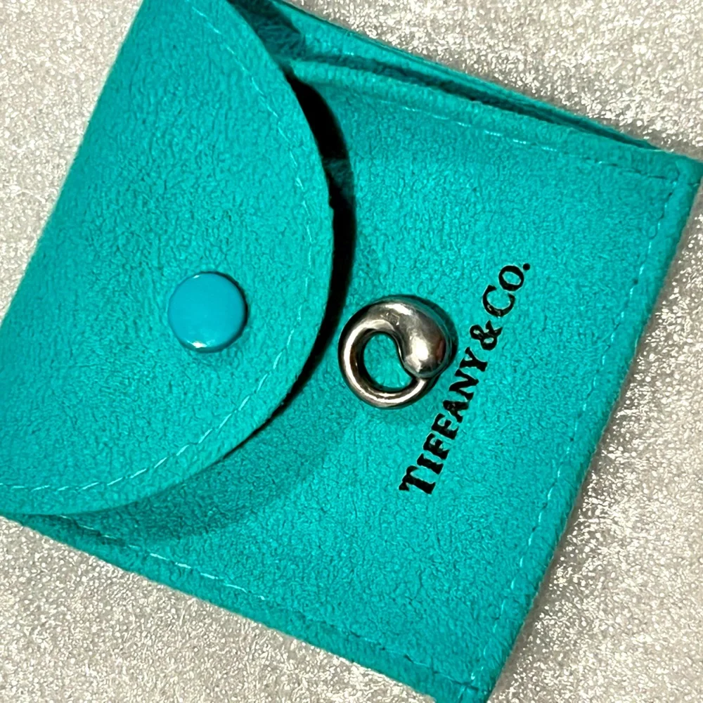 Authentic, Tiffany & Co, Eternal Circle Pendant Sterling silver. Size medium - Picture 1 of 3
